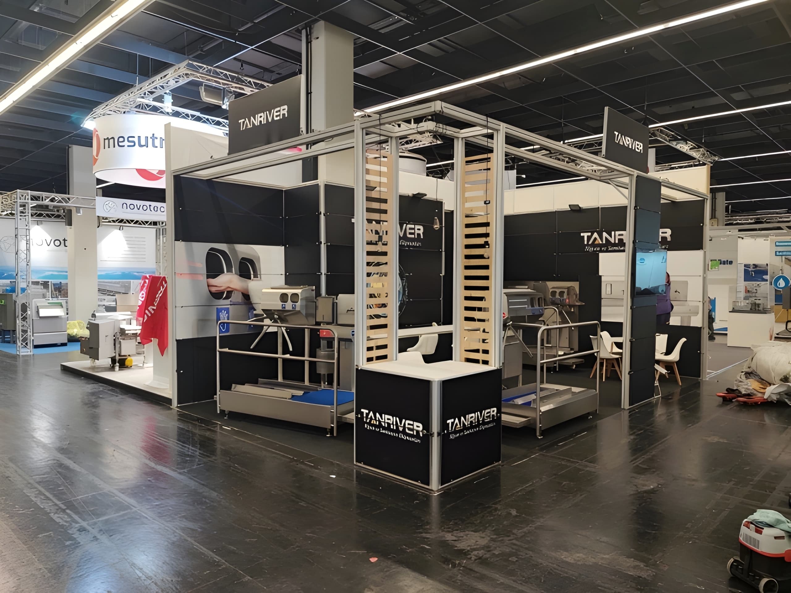 Maxima Booths (Modular System)